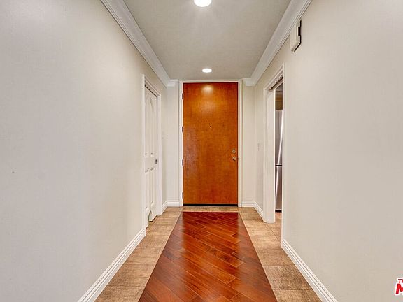 5th image of 1880 Veteran Ave APT 107