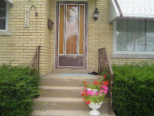 2nd image of 3216 Sunset Ln