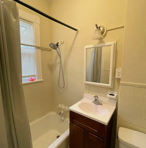 25 Woodlawn Ave #6 — Photo 9