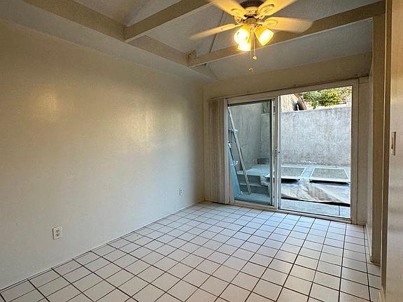 5th image of 3262 Ibis St #B