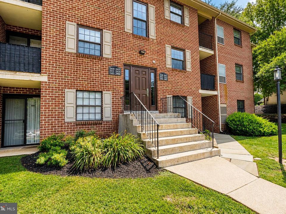 1st image of 2419 Pond View Dr
