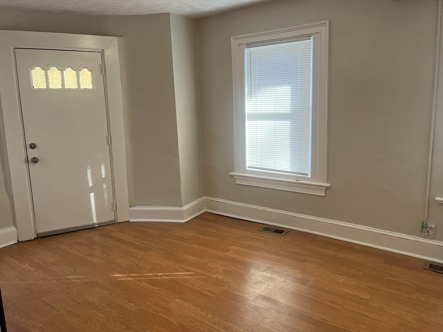 1 bed, $1,749 — Photo 2