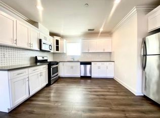 1636 E 33rd St, Los Angeles, CA 90011
