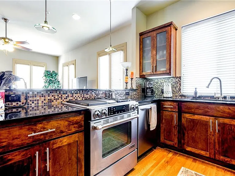 3320 Douglas Ave #A — Photo 4