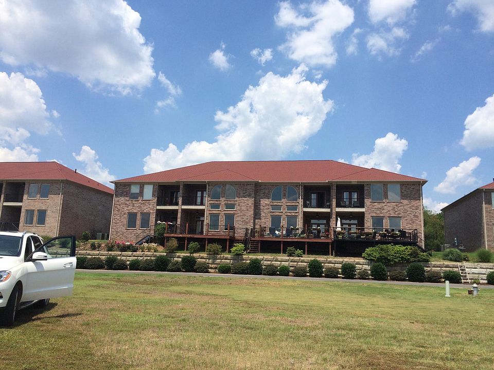 Riverbend townhomes overlooking Arkansas River