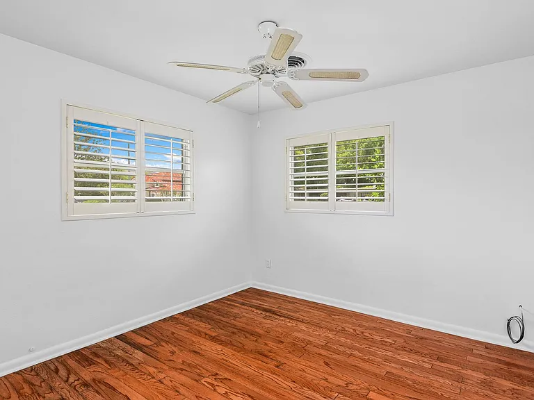 2107 Brookview Dr — Photo 18