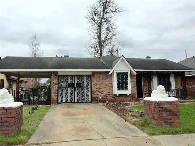 1st image of 333 Travis Dr