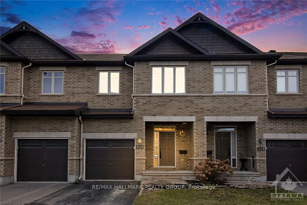 3 bed, $2,800 — Photo 1