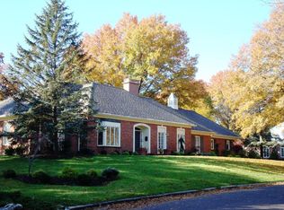 112 W Burnam Rd, Columbia, MO 65203