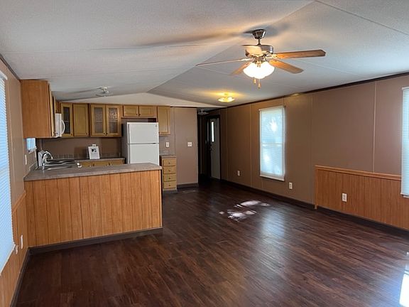 3rd image of 7 Mallard Dr