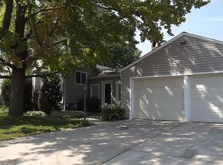 3095 Saint Clair Dr, Rochester Hills, MI 48309