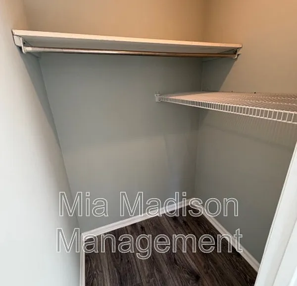 527 Tibet Ave #3 — Photo 11