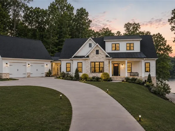 5360 Mary Olive Rd, Opelika, AL 36801