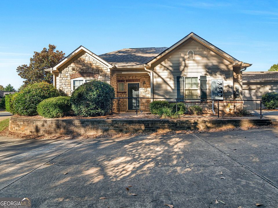 1st image of 217 Fenwick Cir