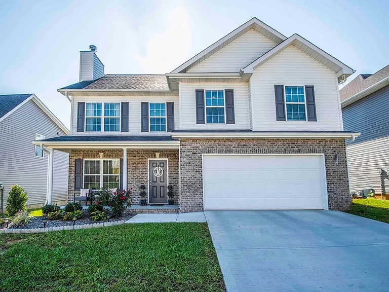 1116 Cloud View Dr — Photo 1