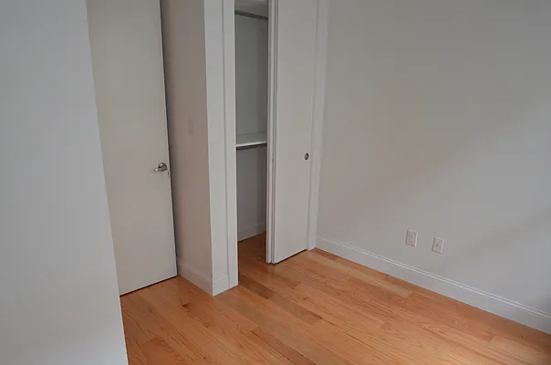 Rented by CITY SKYLINE REALTY INC | media 3