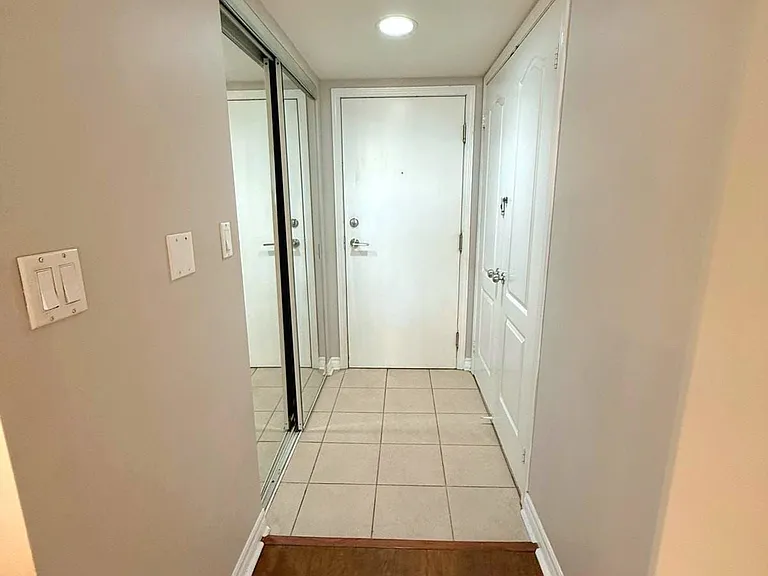 8 Rean Dr #1111 — Photo 6