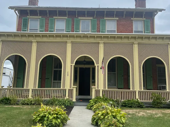 720 E High St, Pottstown, PA 19464