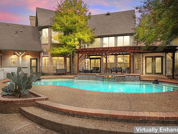 2nd image of 6801 Raintree Pl