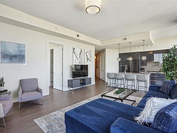 4th image of 1400 W Peachtree St NW Unit 2721