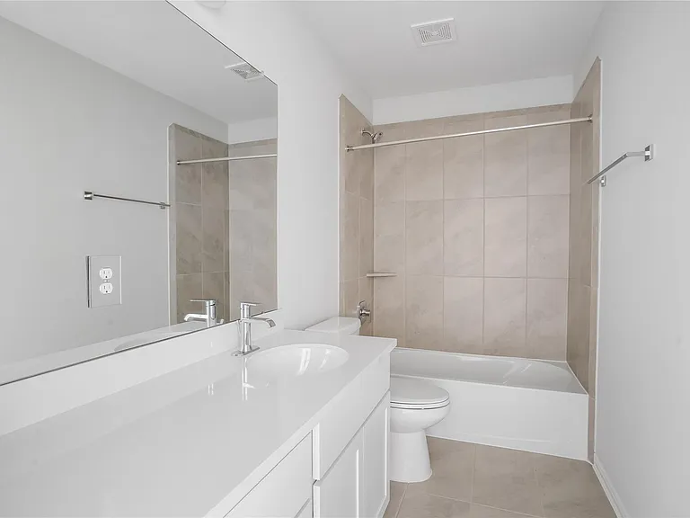27935 Western Creek Ct — Photo 12