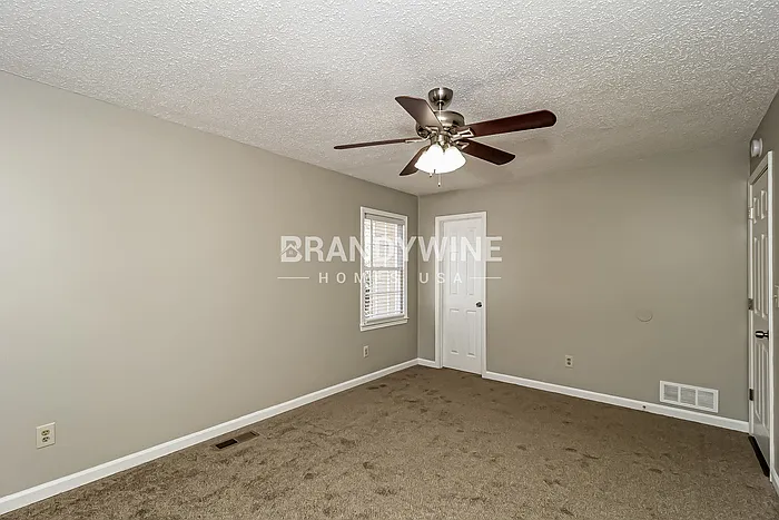 106 Whitney Ln — Photo 10