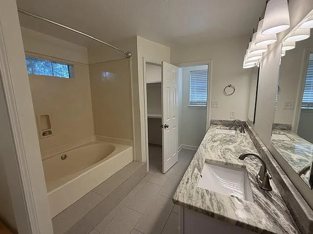 10713 Plummer Cir — Photo 21