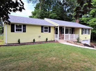 8 Lenore Dr, Meriden, CT 06450