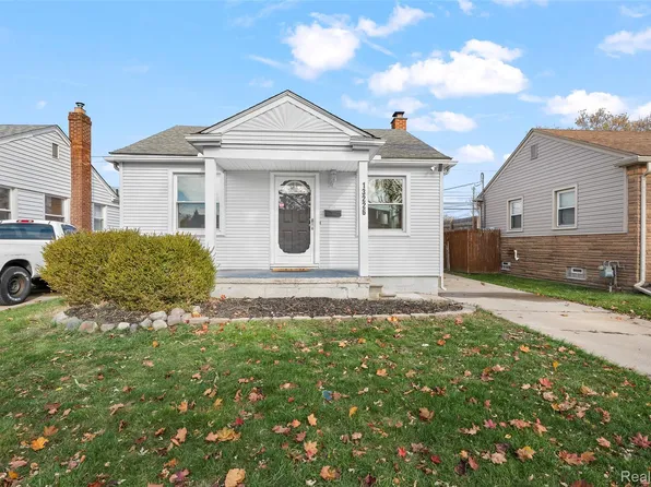 13226 Castle St, Southgate, MI 48195