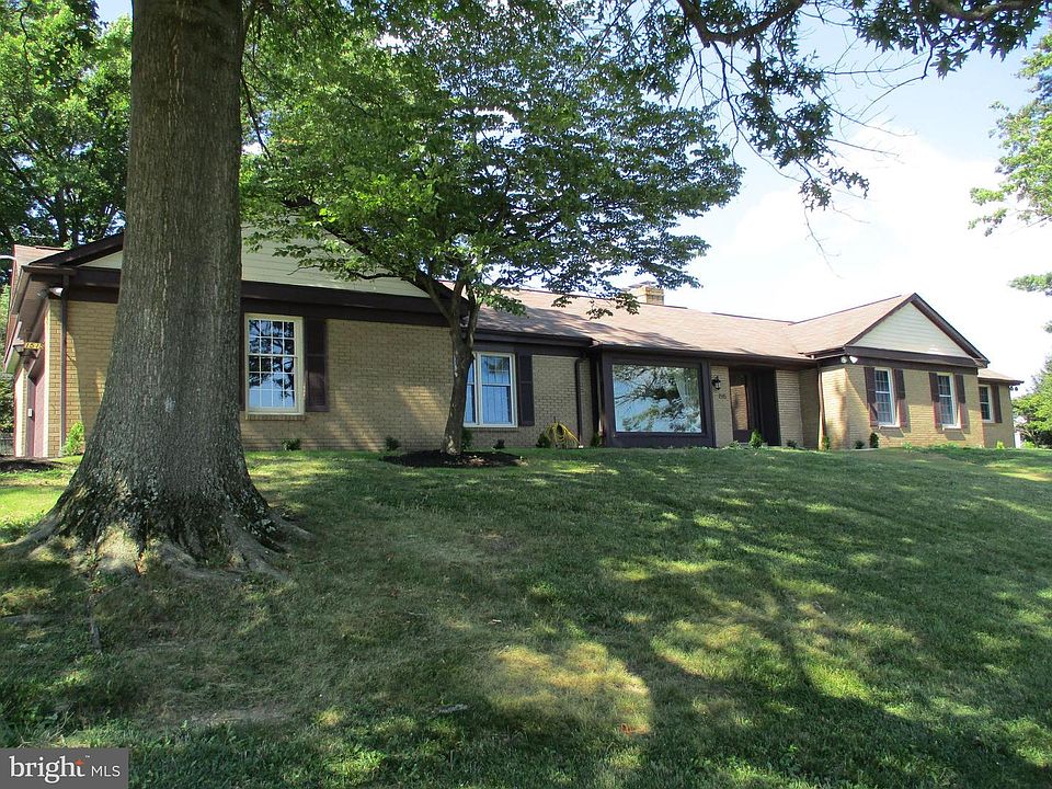 1st image of 1515 Cardinal Dr
