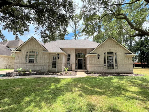 5407 Oak Cove Dr, Houston, TX 77091