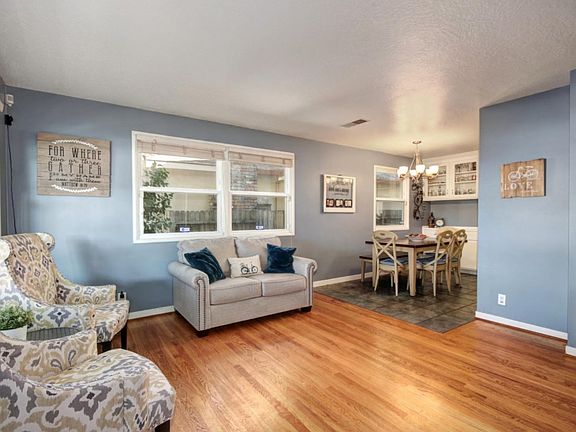 3rd image of 5727 Moddison Ave
