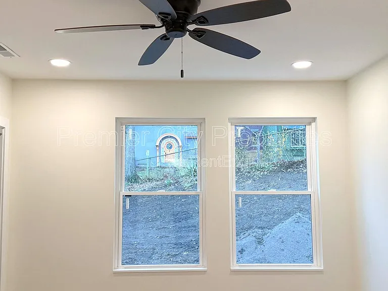 240 McGregor Ave #2 — Photo 12