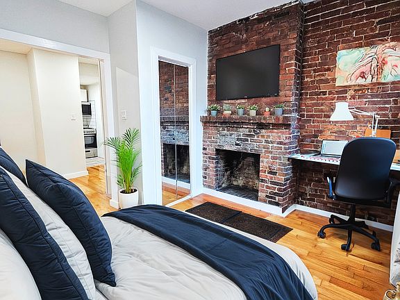 4th image of 14 1st Ave APT 2A