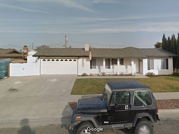2nd image of 514 E Sycamore Dr