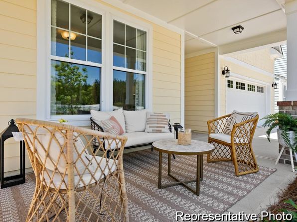 1018 House Finch Ave #8-CC3-22, Ravenel, SC 29470