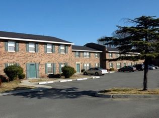 Chestnut Arms Apartments, Newport News, VA 23605