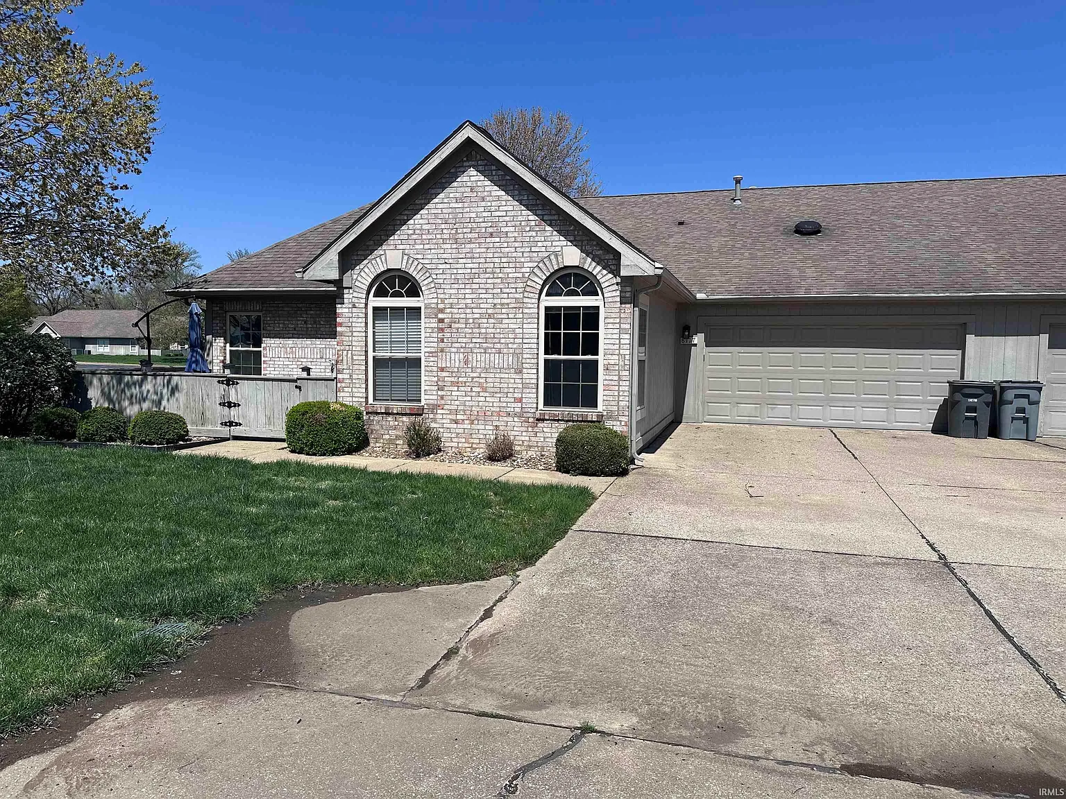 8117 Gate Way Dr photo 1
