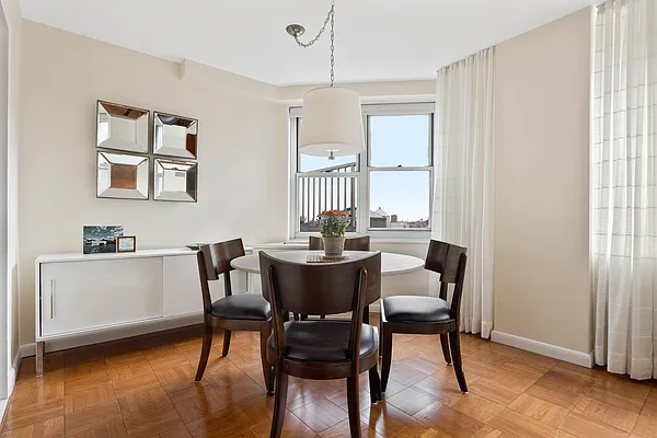 Sold by Compass | media 4