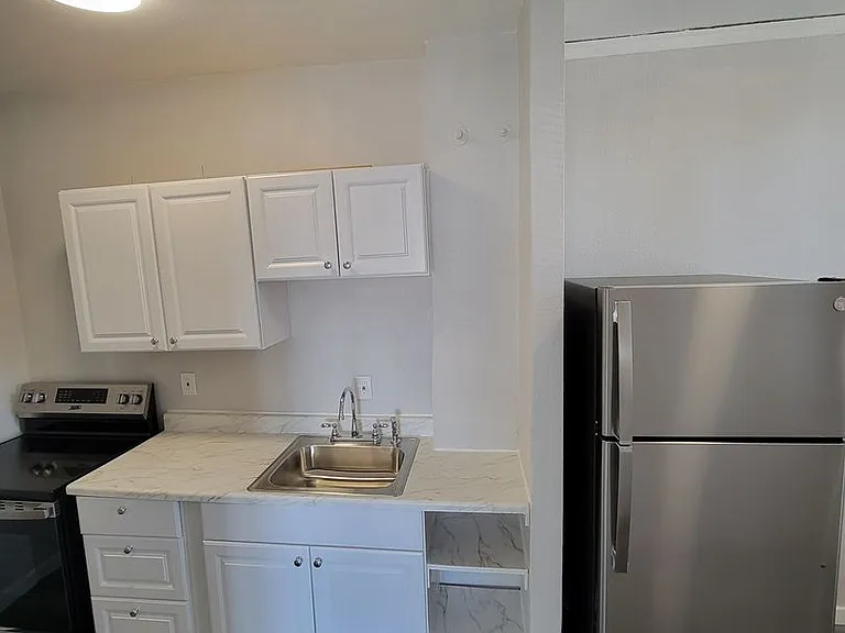 5800 Walnut St — Photo 4