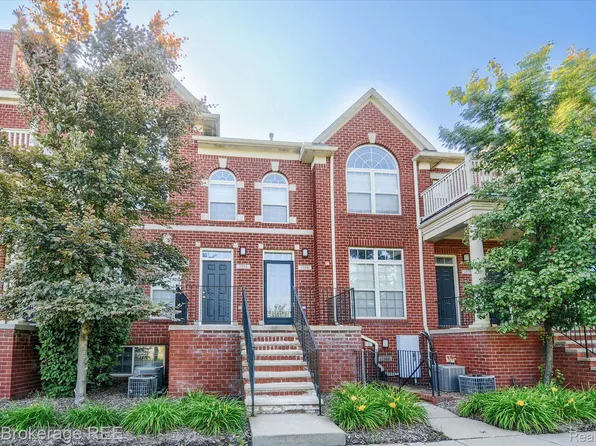 1558 Devon Ln, Troy, MI 48084