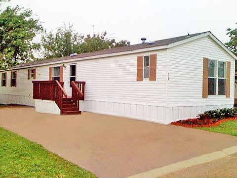 1st image of 413 Quarter Horse Dr
