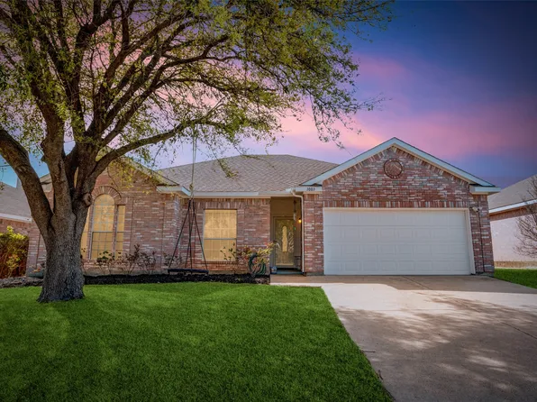 1003 Morningside Dr, Grand Prairie, TX 75052