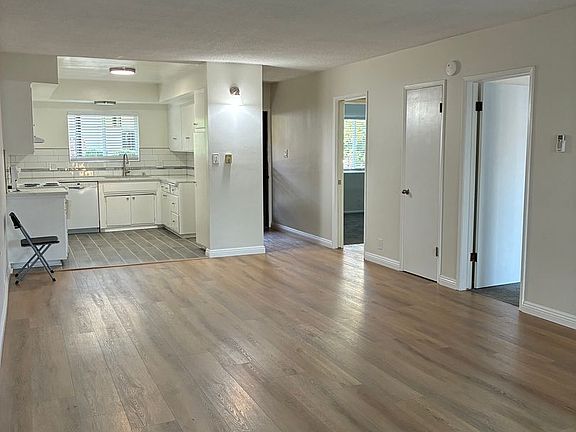 3rd image of 53 Suffolk Ave #E