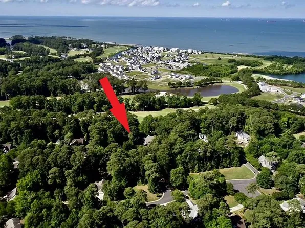 33 English Ct, Cape Charles, VA 23310