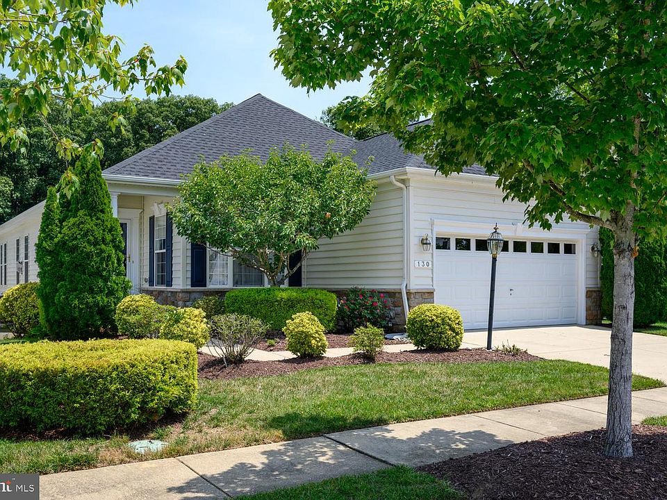 1st image of 130 Opera Ct