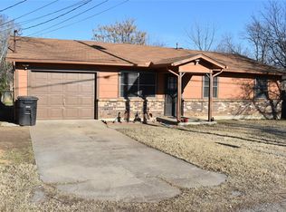 1106 Gatrix Ave, Cleburne, TX 76033