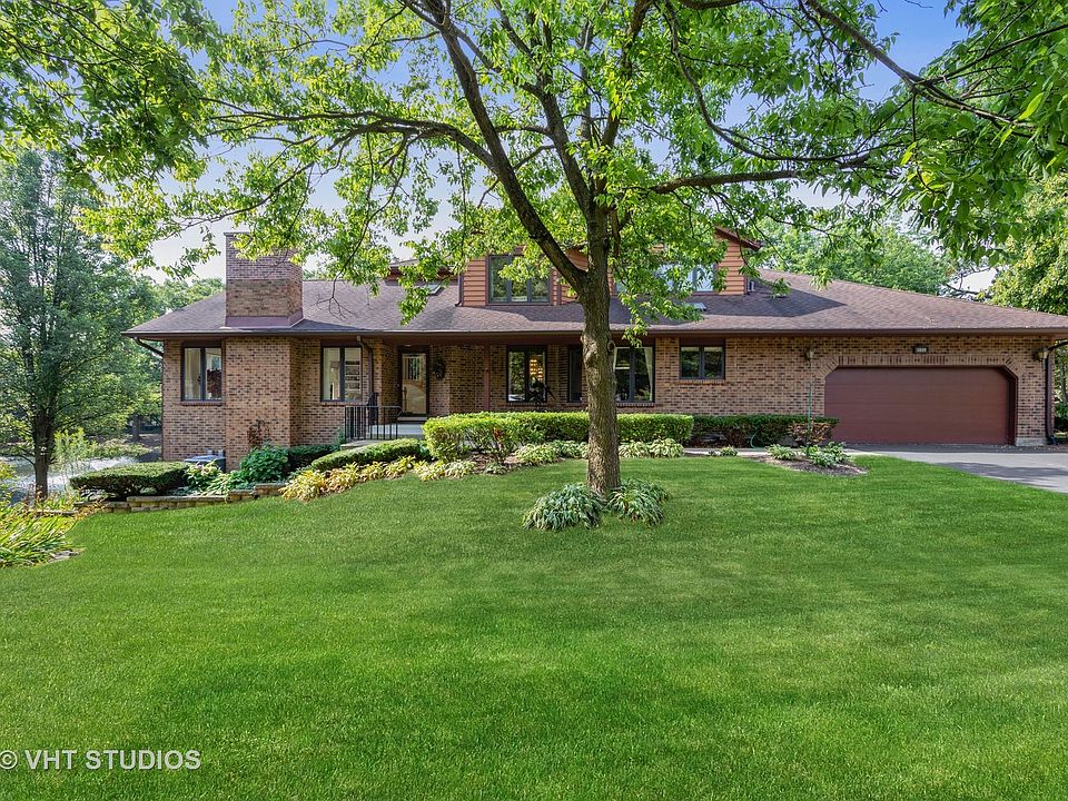 1st image of 1039 Braemoor Dr #D