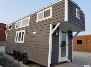 800 Broadway St #A, Mount Vernon, IL 62864