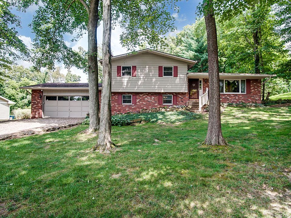 1st image of 320 Brentwood Dr NE